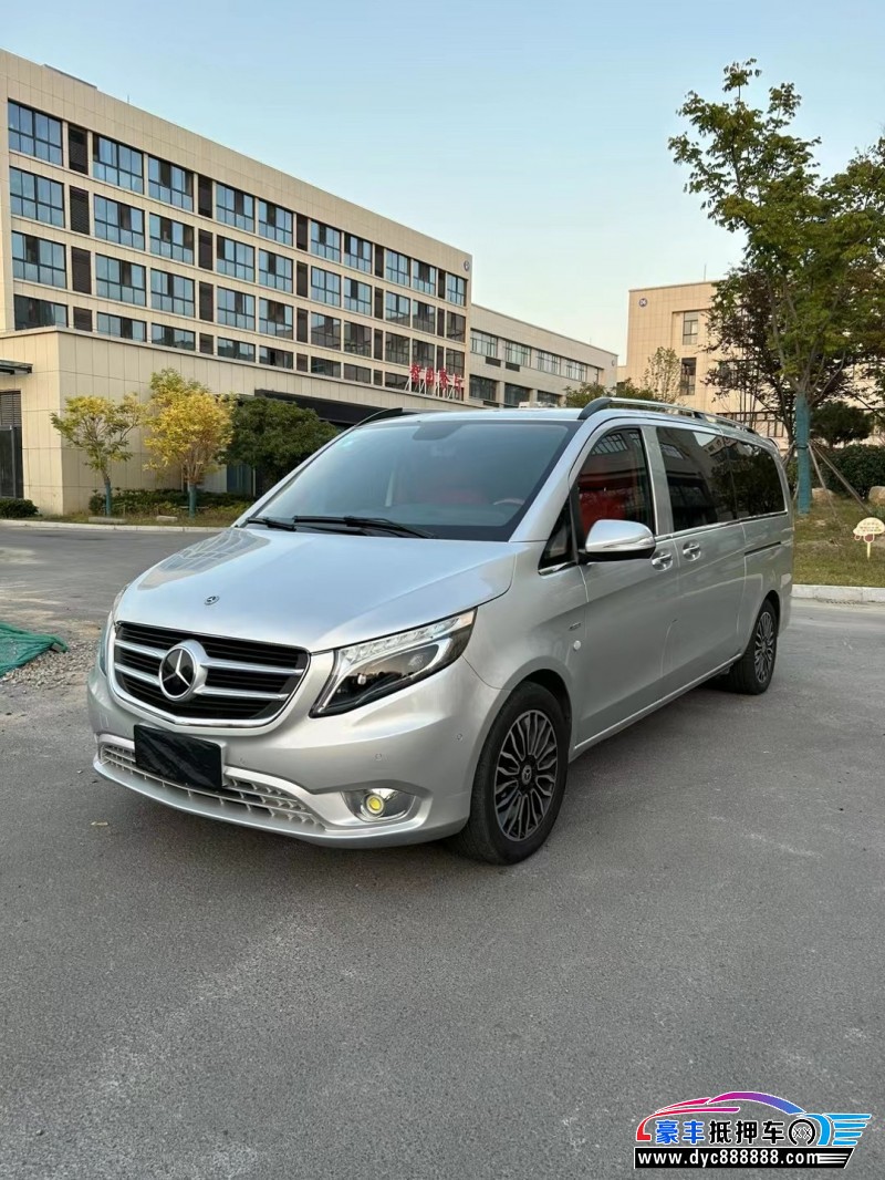 17年奔驰威霆MPV抵押车出售