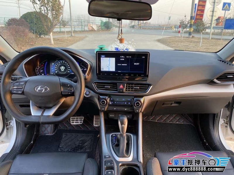 20年现代菲斯塔轿车抵押车出售