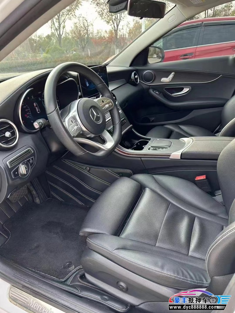 21年奔驰C轿车抵押车出售