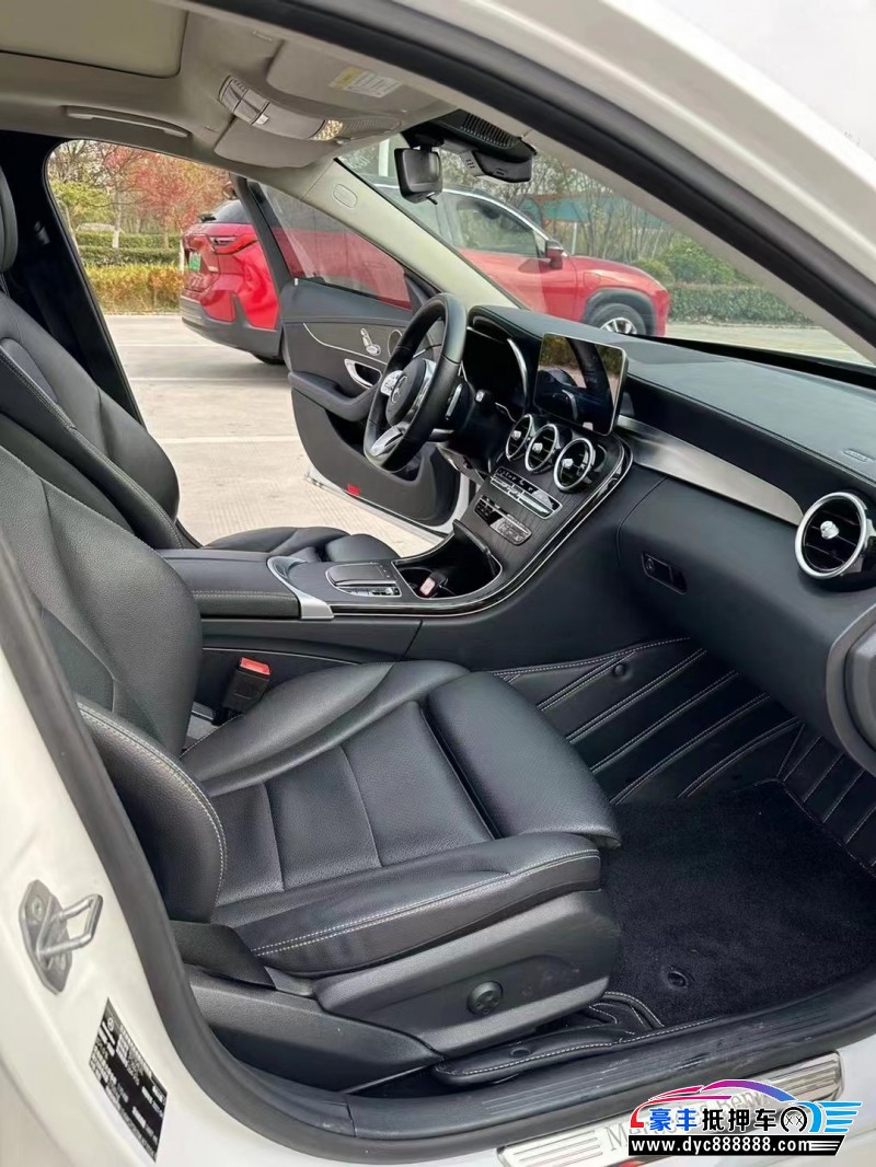 21年奔驰C轿车抵押车出售