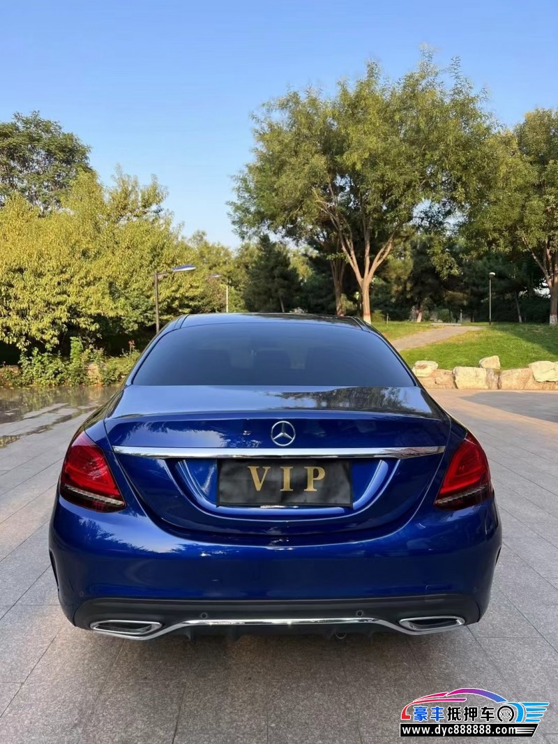 20年奔驰C轿车抵押车出售