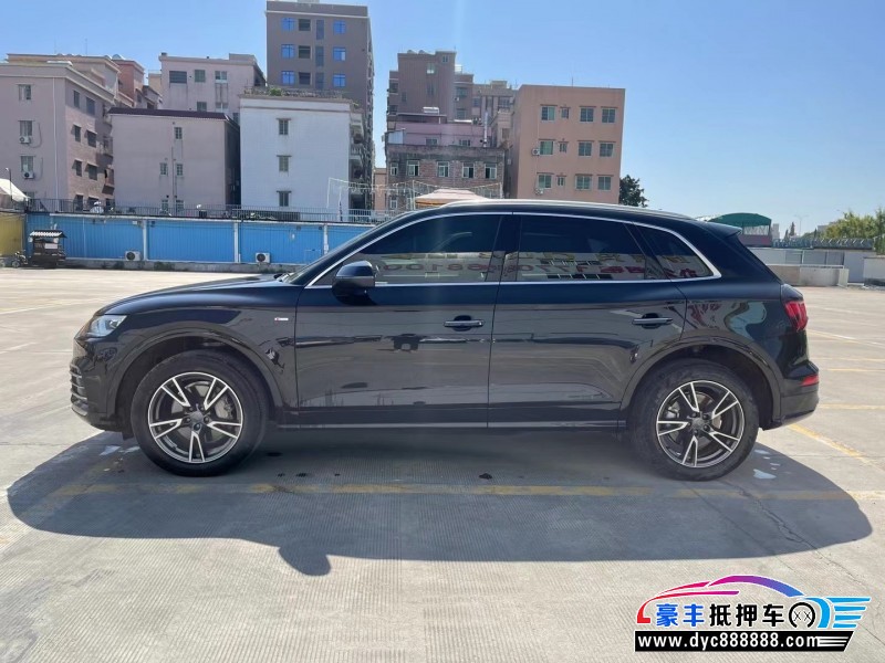21年奥迪Q5轿车抵押车出售