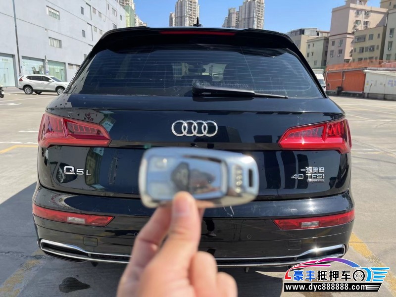 21年奥迪Q5轿车抵押车出售