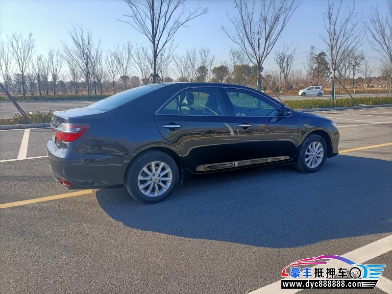 17年丰田凯美瑞轿车抵押车出售