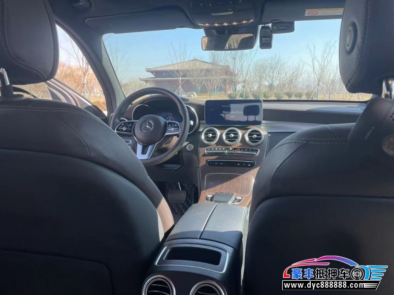 21年奔驰GLC轿车抵押车出售