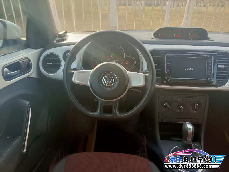 13年大众甲壳虫轿车抵押车出售