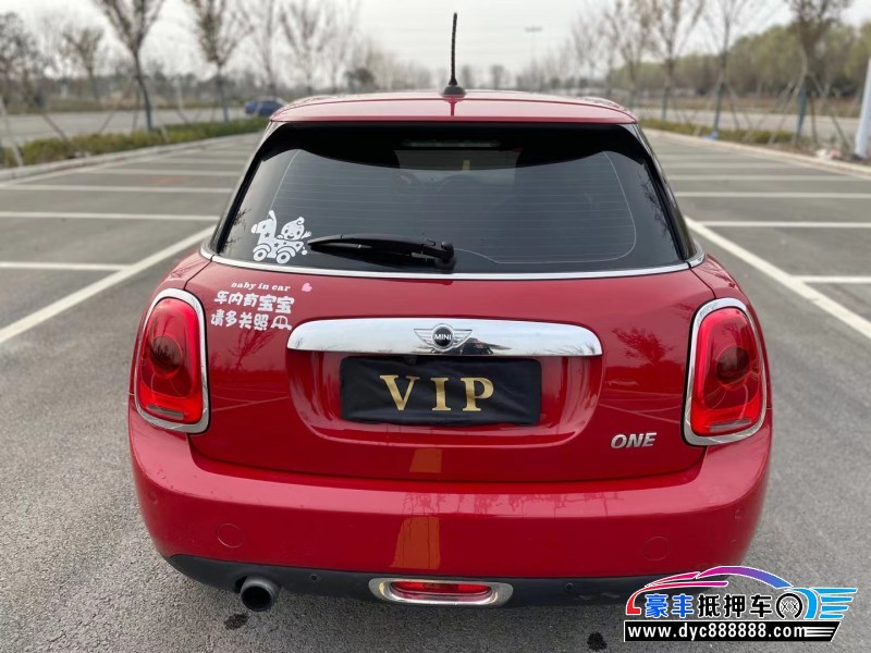 17年宝马MINI轿车抵押车出售