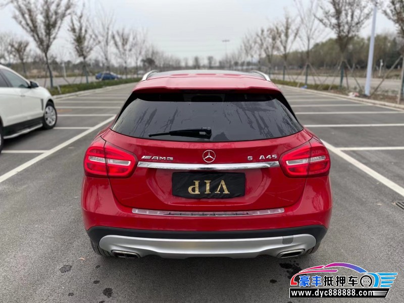 15年奔驰GLA轿车抵押车出售