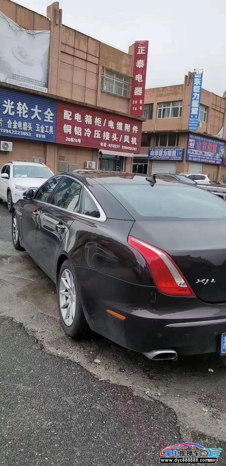 14年捷豹XJL轿车抵押车出售