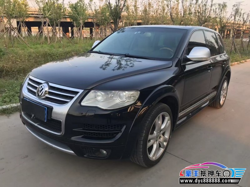 10年大众途锐轿车抵押车出售