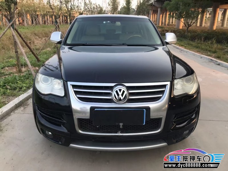 10年大众途锐轿车抵押车出售