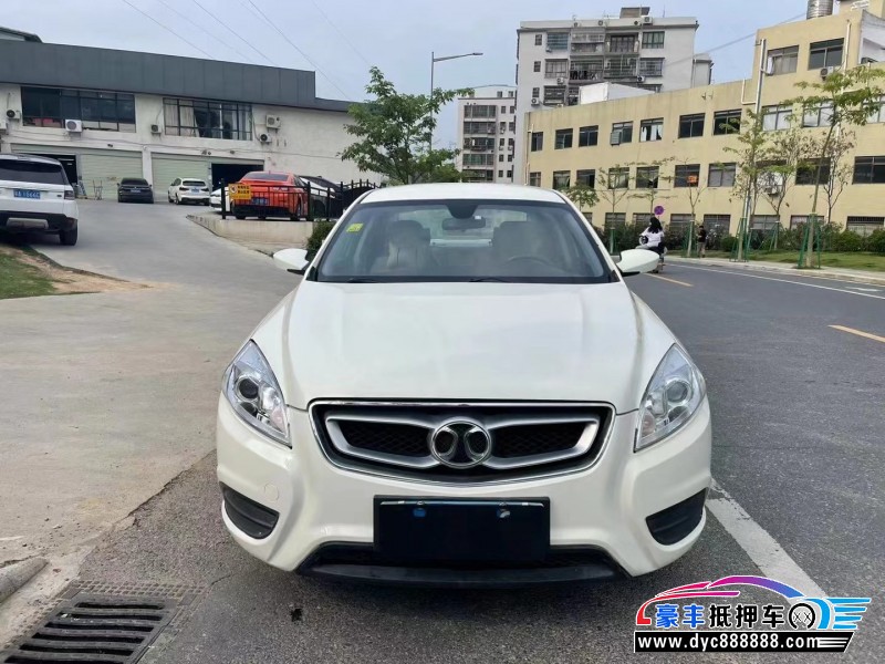 15年北汽绅宝D50轿车抵押车出售