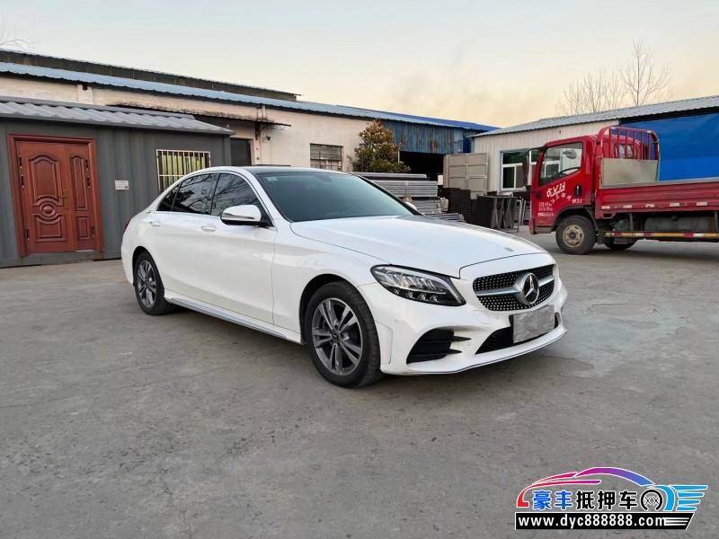21年奔驰C级轿车抵押车出售