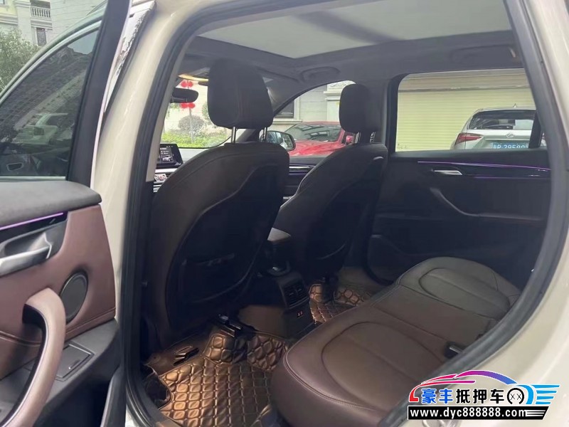 19年宝马X1轿车抵押车出售