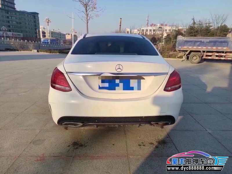 17年奔驰C轿车抵押车出售