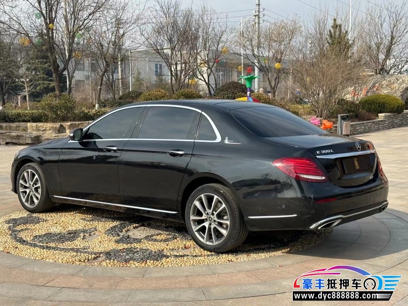 19年奔驰E轿车抵押车出售