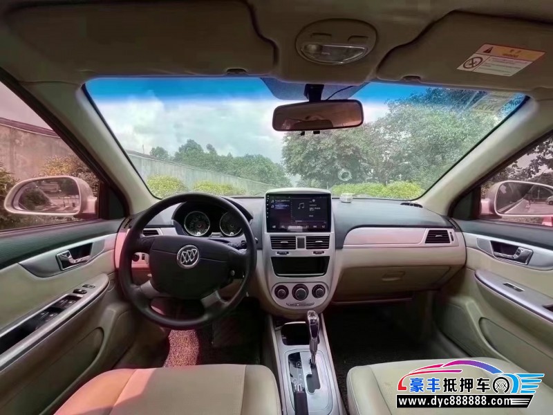 15年别克凯越轿车抵押车出售