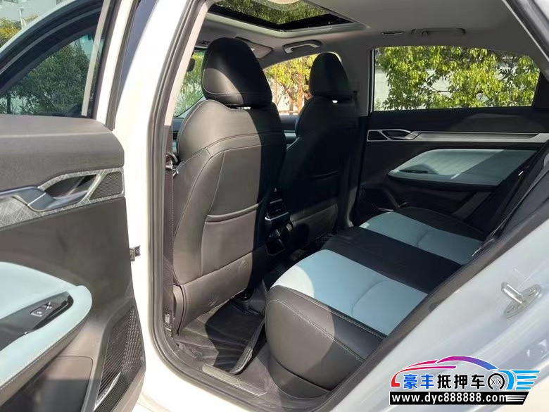 22年吉利帝豪轿车抵押车出售