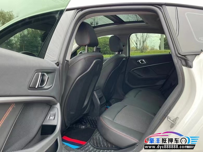 21年宝马2系轿车抵押车出售