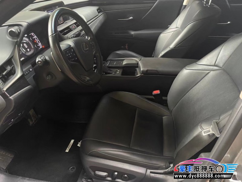 19年雷克萨斯ES轿车抵押车出售
