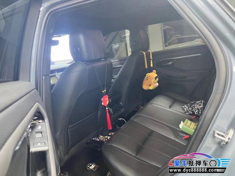 20年路虎揽胜极光轿车抵押车出售