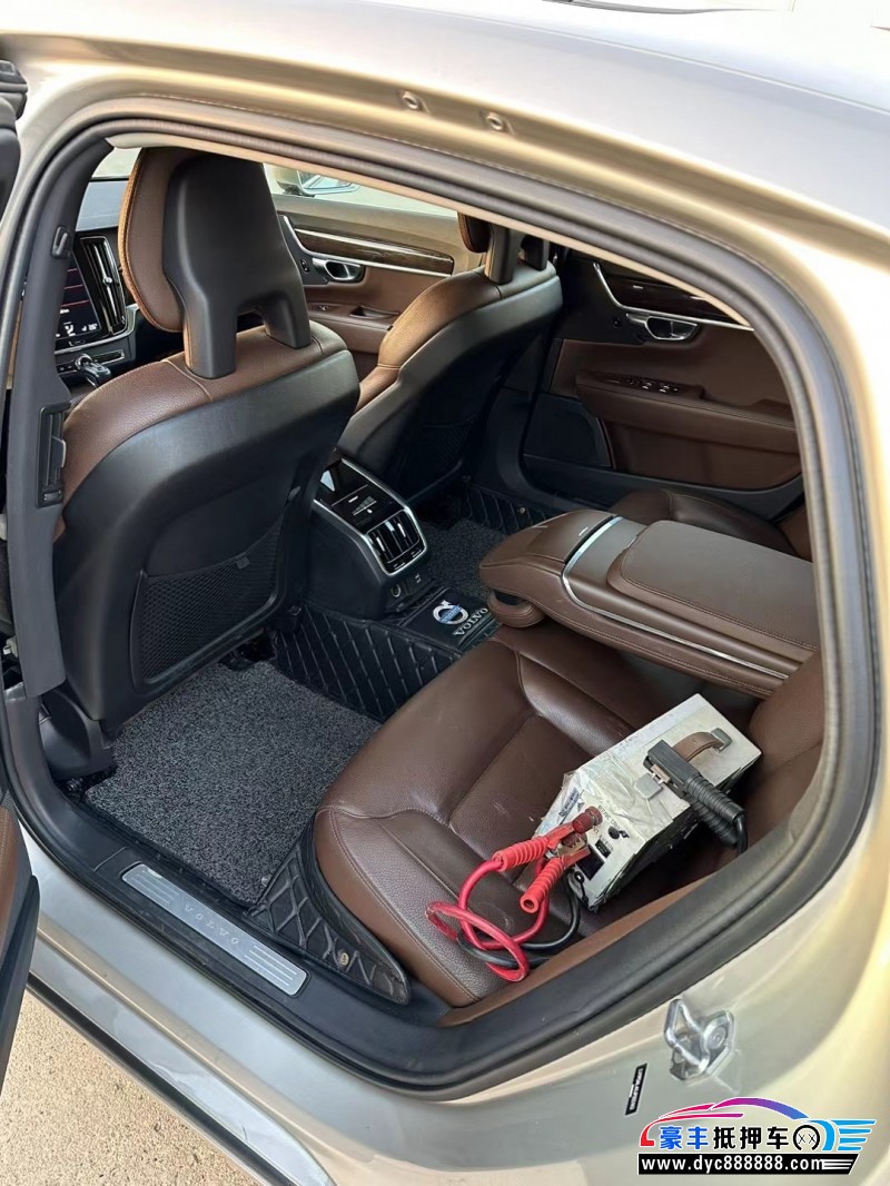 18年沃尔沃S90(进口)轿车抵押车出售