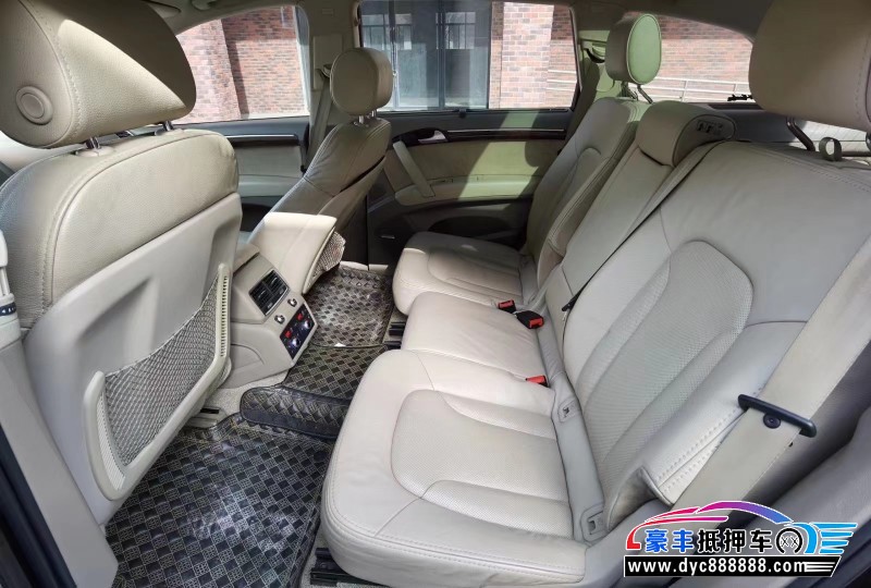 12年奥迪Q7SUV抵押车出售