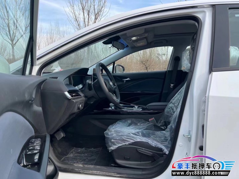 22年别克微蓝轿车抵押车出售