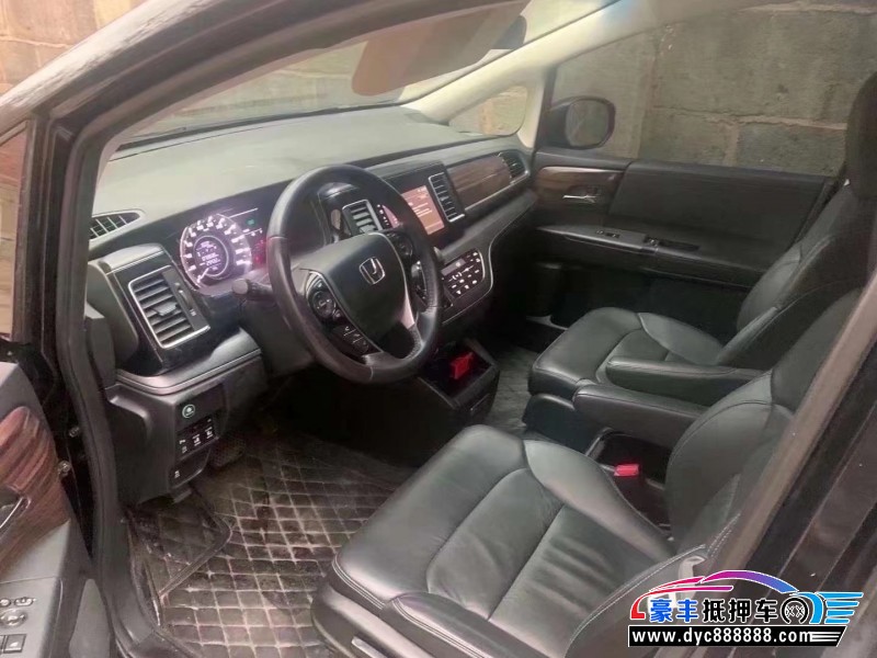17年本田艾力绅MPV抵押车出售