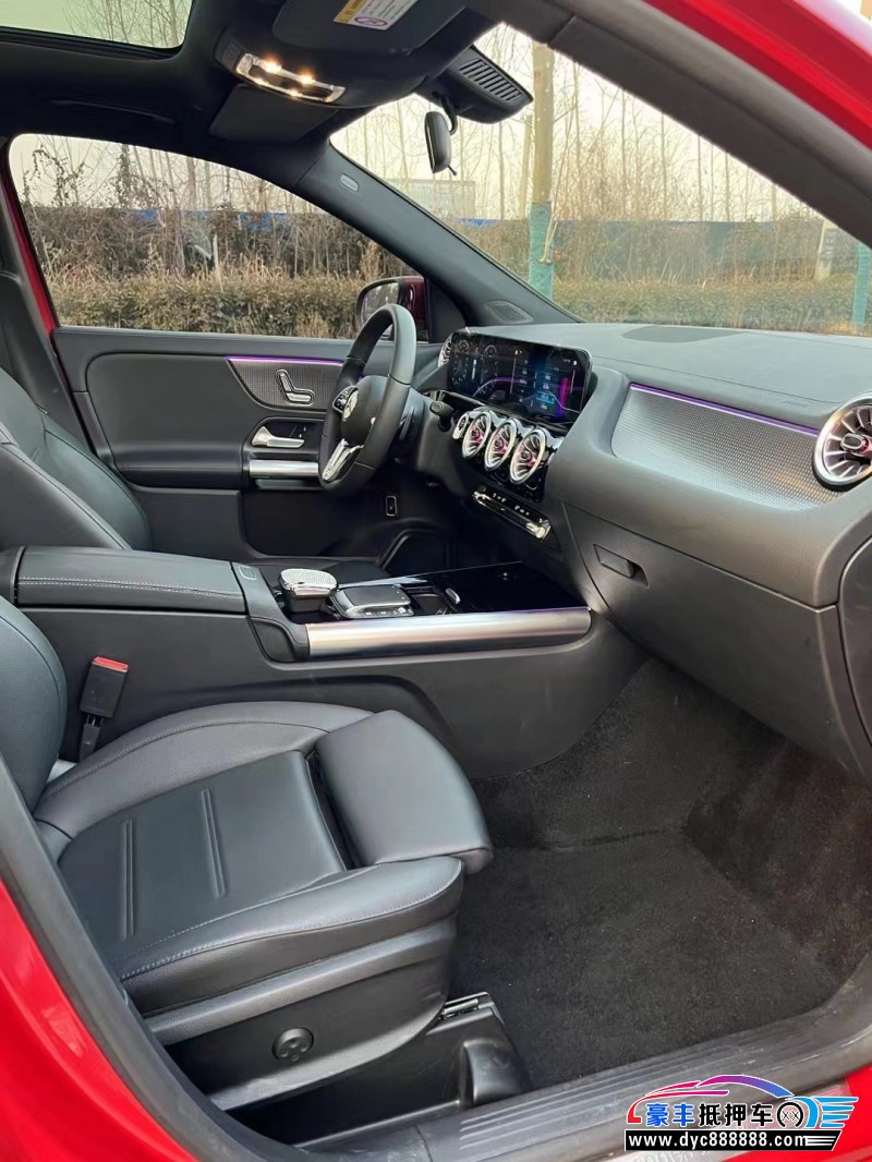 21年奔驰GLA轿车抵押车出售