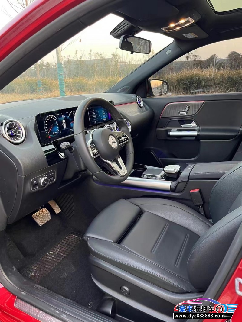 21年奔驰GLA轿车抵押车出售