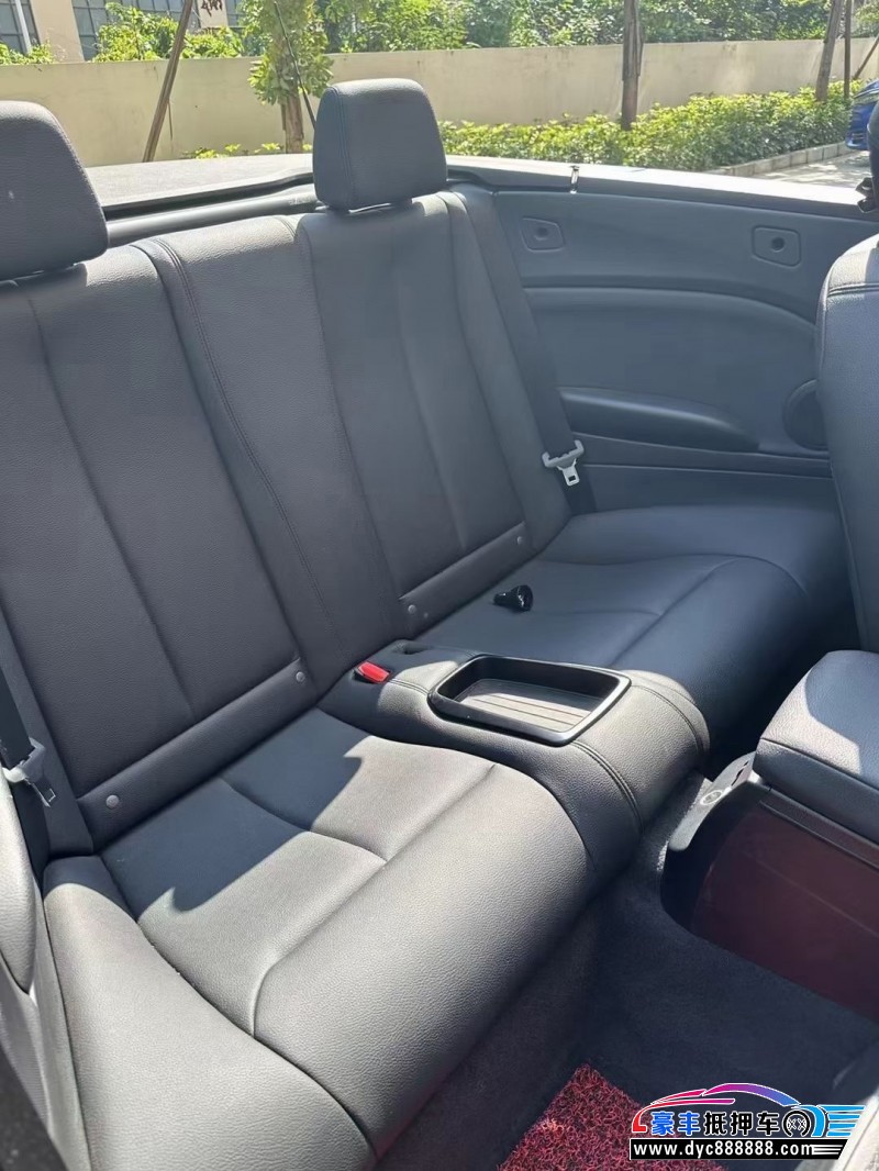 15年宝马2系轿车抵押车出售