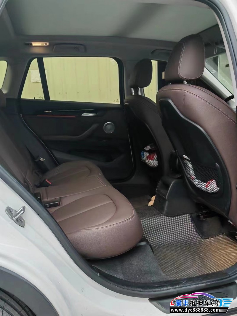 21年宝马X1轿车抵押车出售