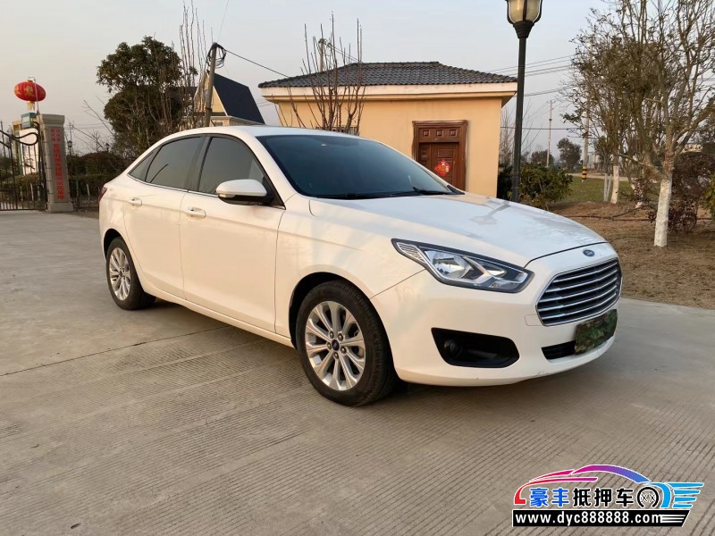 18年福特福睿斯轿车抵押车出售