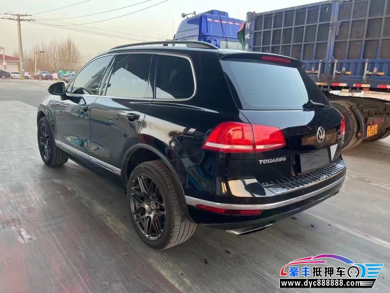 17年大众途锐轿车抵押车出售