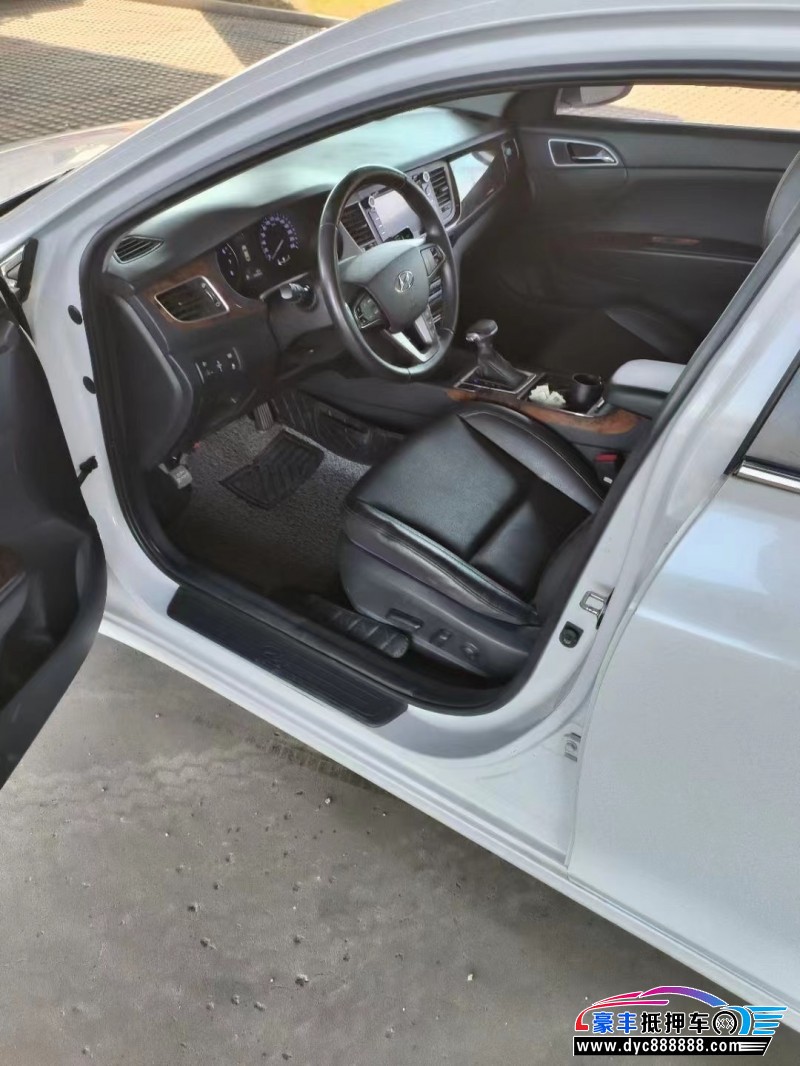 15年现代名图轿车抵押车出售