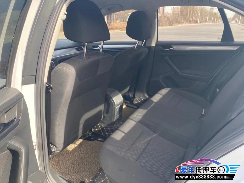 20年大众宝来轿车抵押车出售