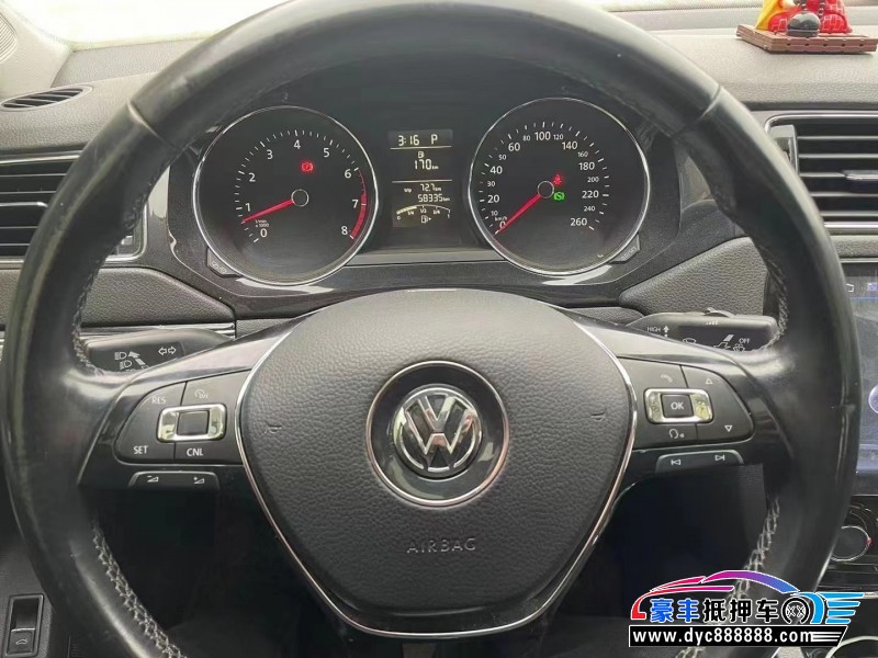 17年大众速腾轿车抵押车出售