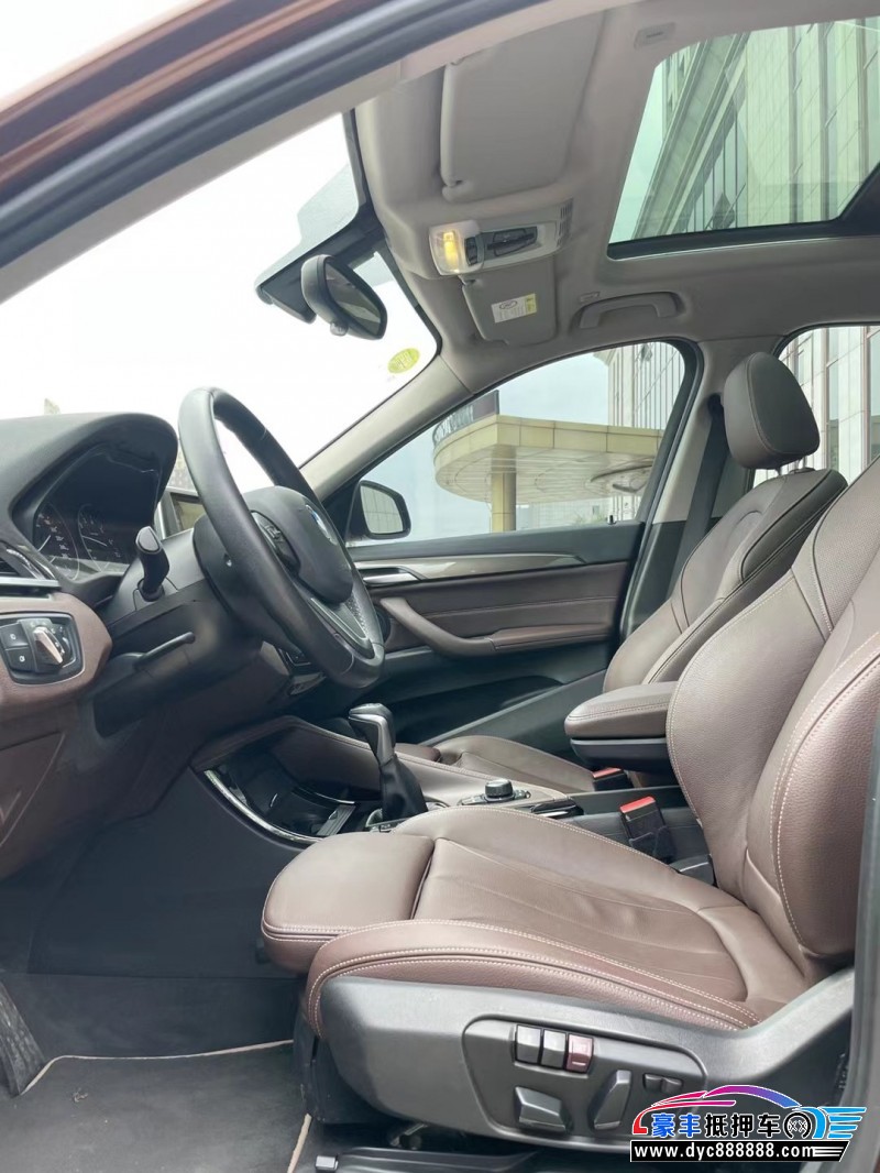 20年宝马2系轿车抵押车出售