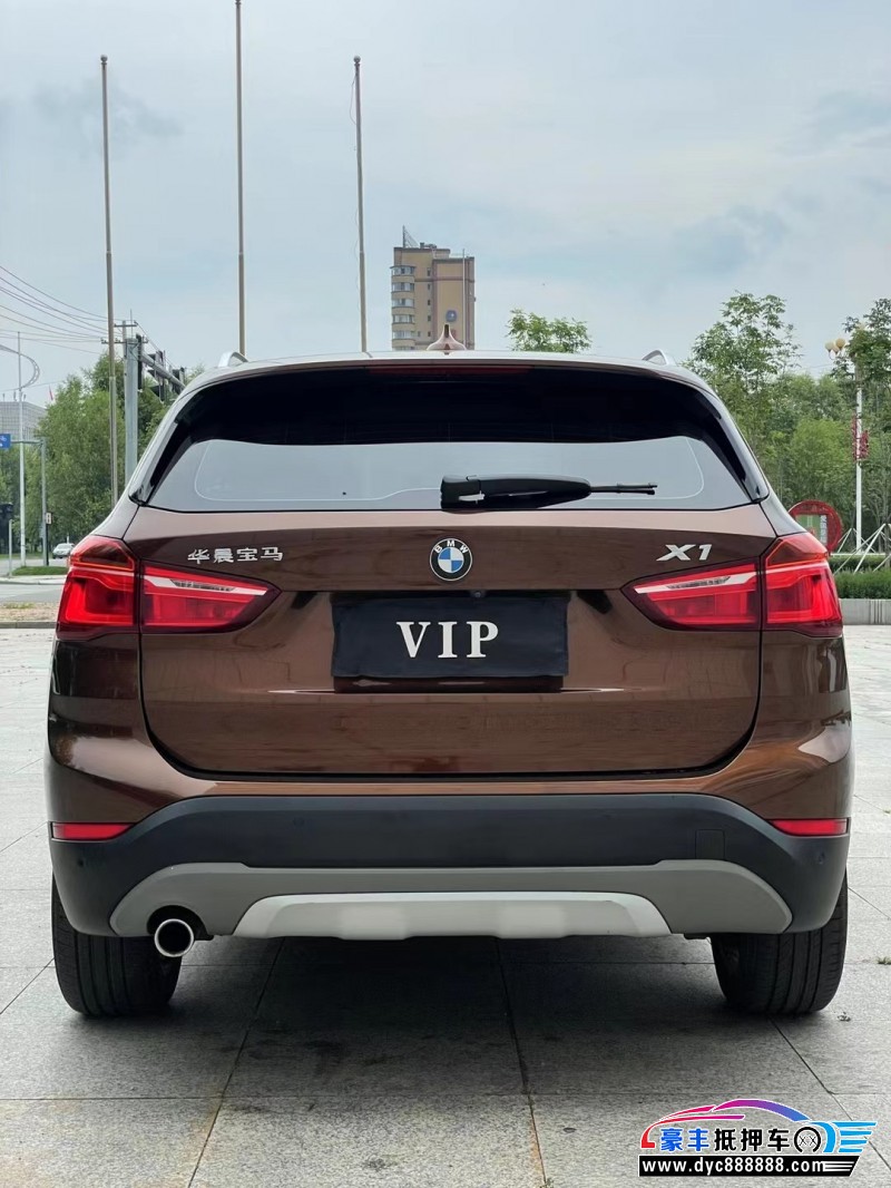 20年宝马2系轿车抵押车出售