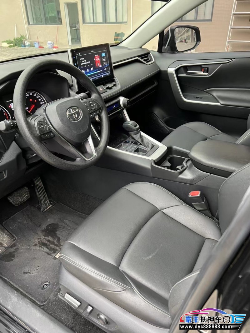 21年丰田威兰达轿车抵押车出售