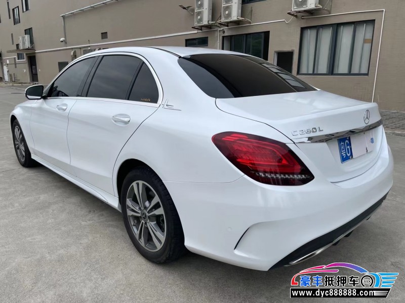 20年奔驰C级轿车抵押车出售