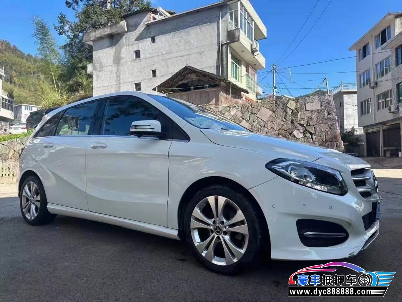 19年奔驰BMPV抵押车出售