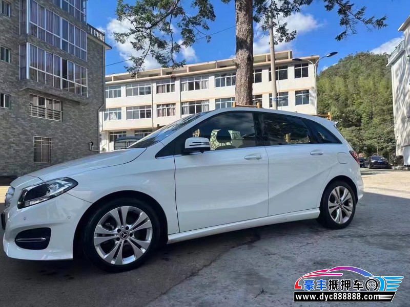 19年奔驰BMPV抵押车出售