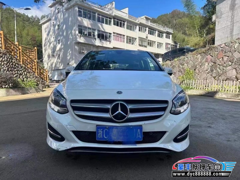 19年奔驰BMPV抵押车出售