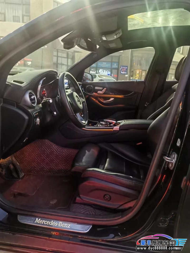 19年奔驰GLCSUV抵押车出售