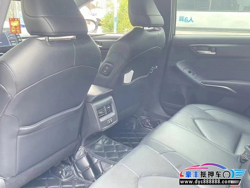 20年丰田亚洲龙轿车抵押车出售