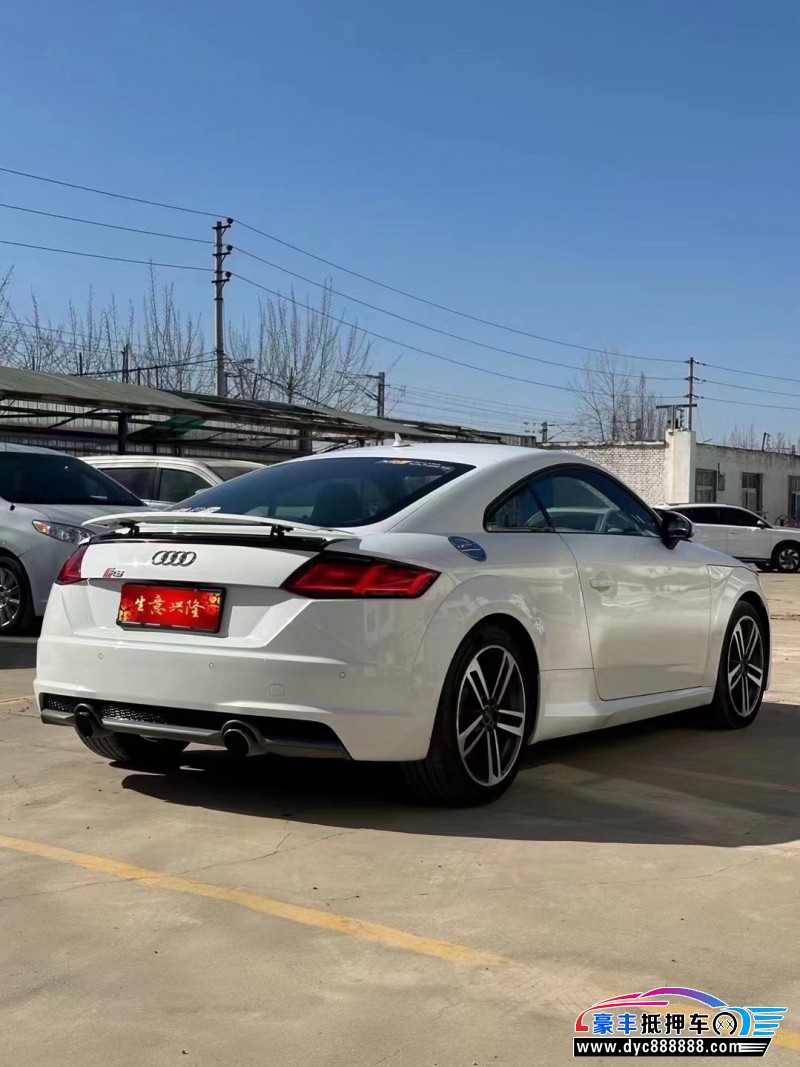 17年奥迪TT轿车抵押车出售