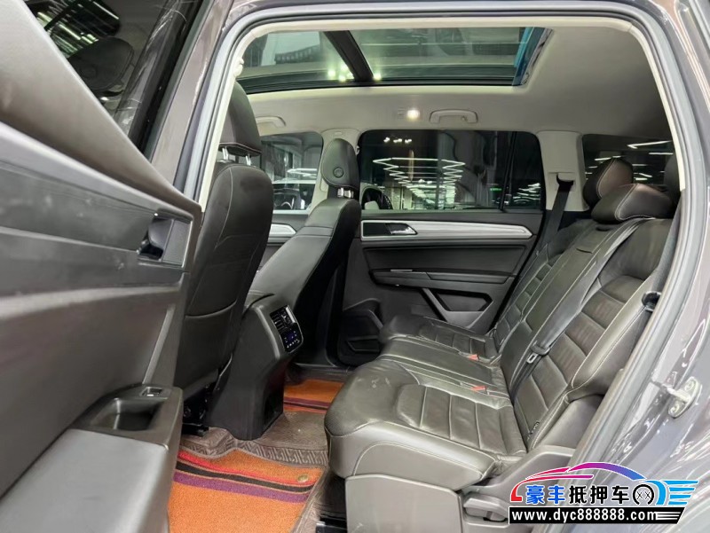 18年大众途昂轿车抵押车出售