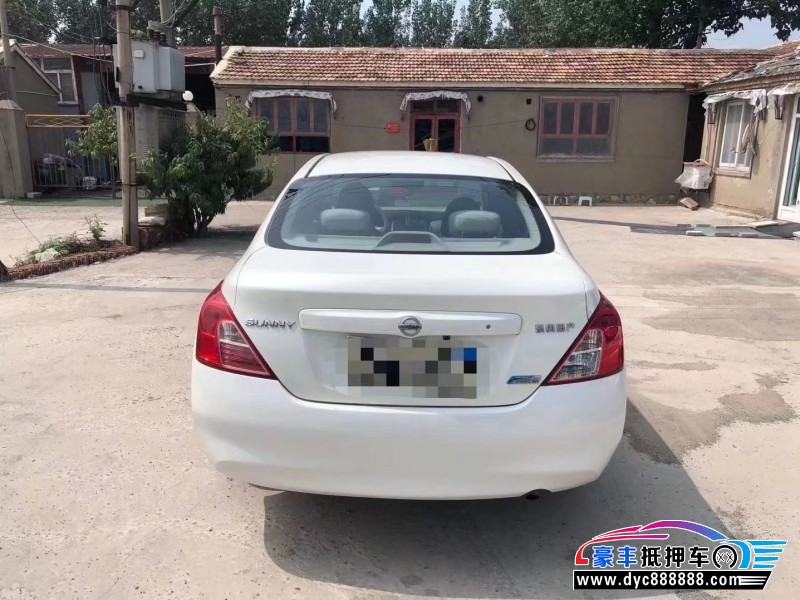 11年日产阳光轿车抵押车出售